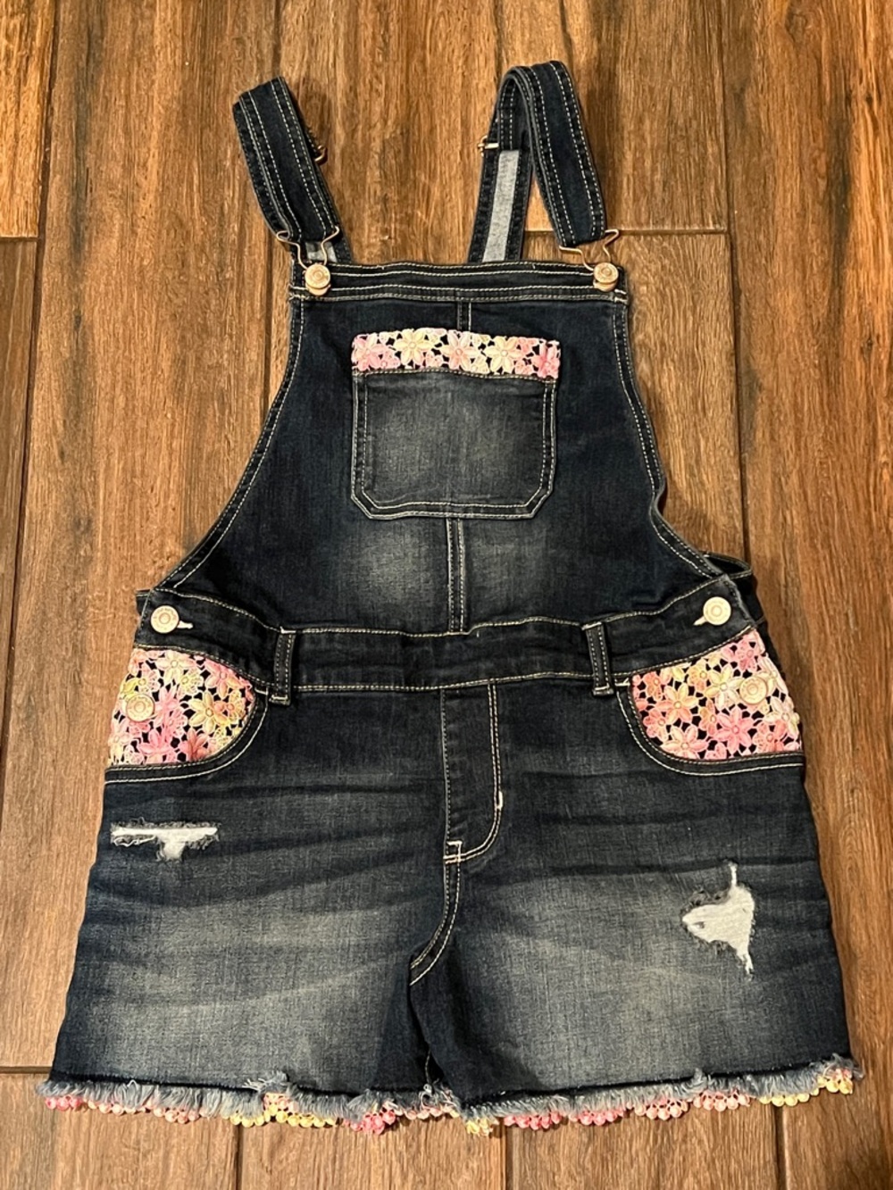 🐴 LN Jordache brand girls jean shorts overalls